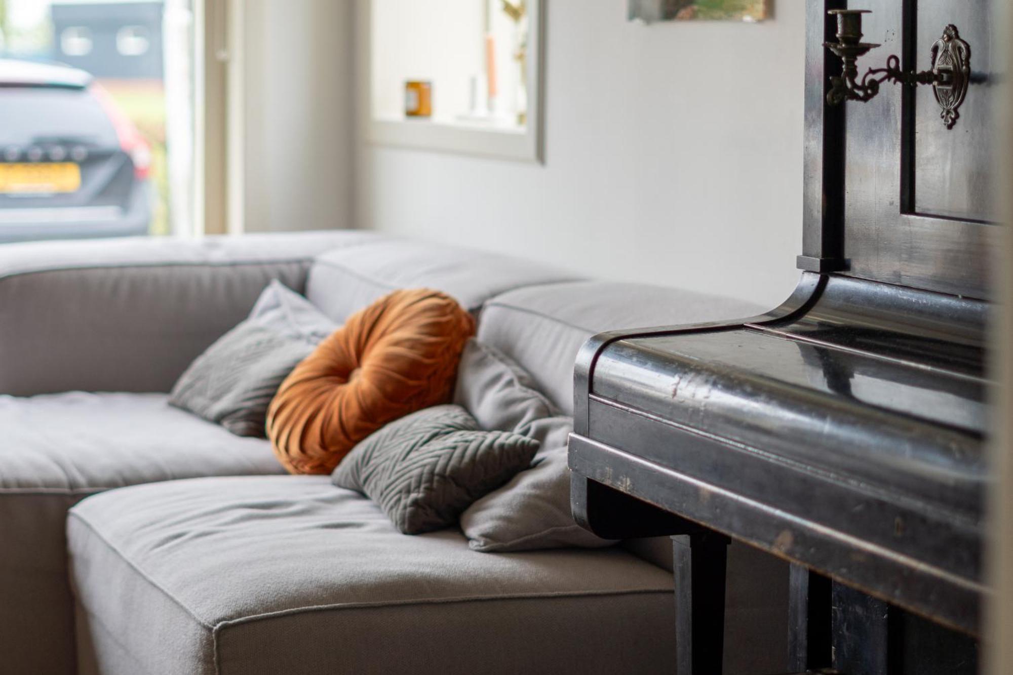 Stijlvol & Lief Onthaast-Huisje Met Piano, Tv En Wifi โฮลเวิร์ด ภายนอก รูปภาพ